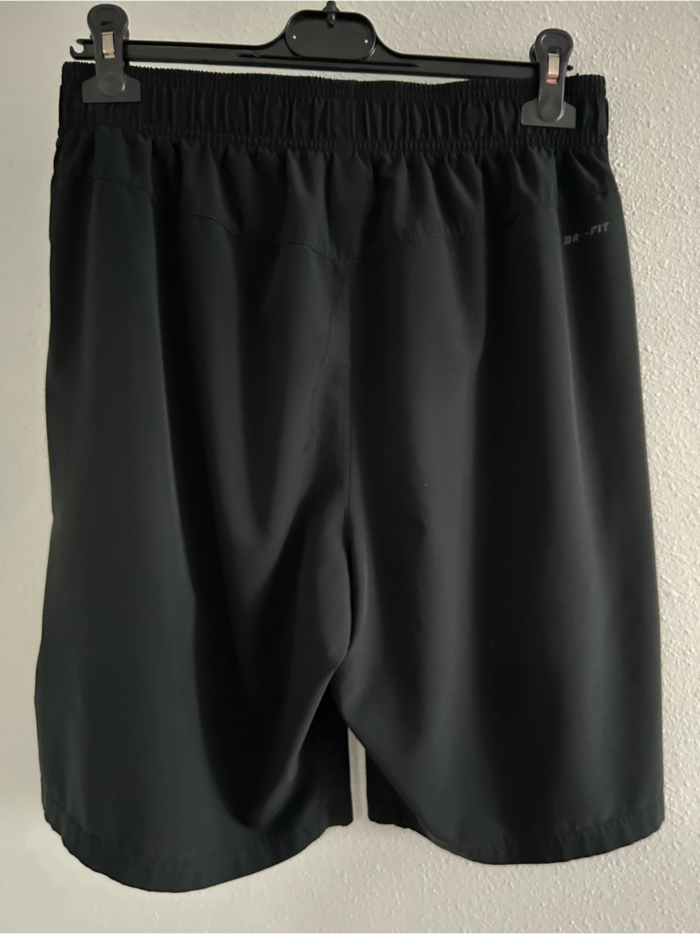 Nike Black Men's Athletic Shorts with Side Pockets - Picture 3 of 3